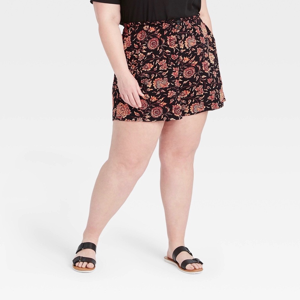 Women's Plus Size Shorts Brown Floral Print NWT